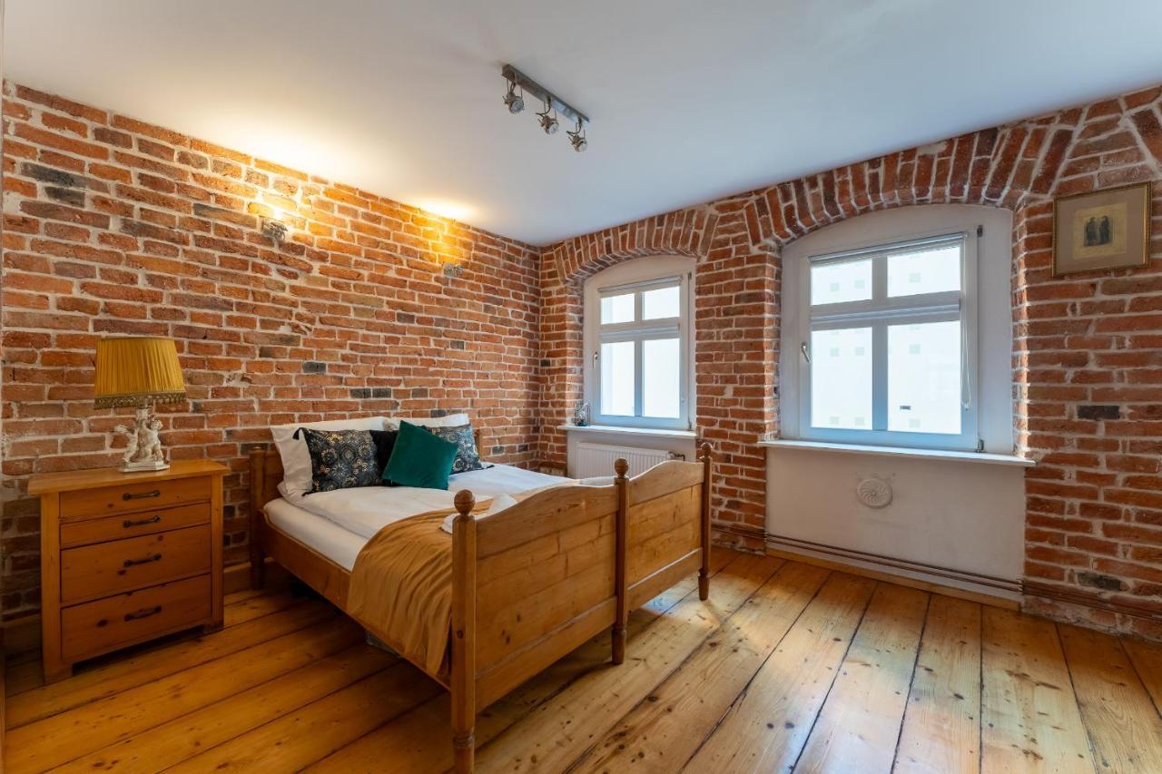 Apartament 1886 - Doba Do 14-00 - W Scislym Centrum Z Widokiem Na Majowke - By Space Apart Appartement Jelenia Góra Buitenkant foto